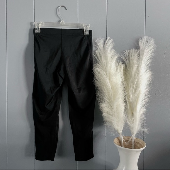 Nike Pro Drifit Leggings - Picture 4 of 4